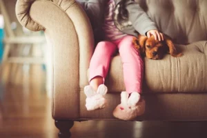 Kun je je hond teveel aandacht geven?